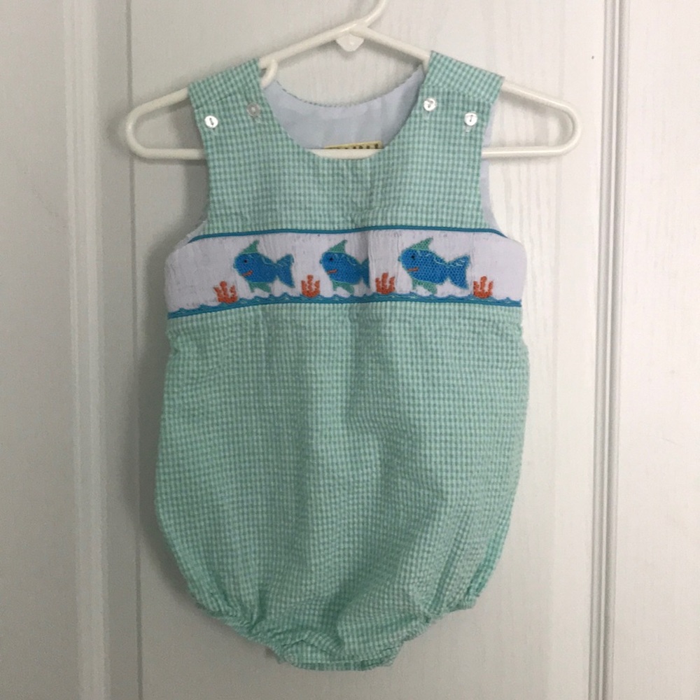 La Ze Me fish smocked bubble size 9 month